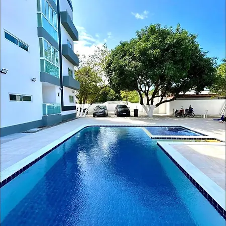 Centro de Porto e Piscinas naturais, Tudo a pe-2